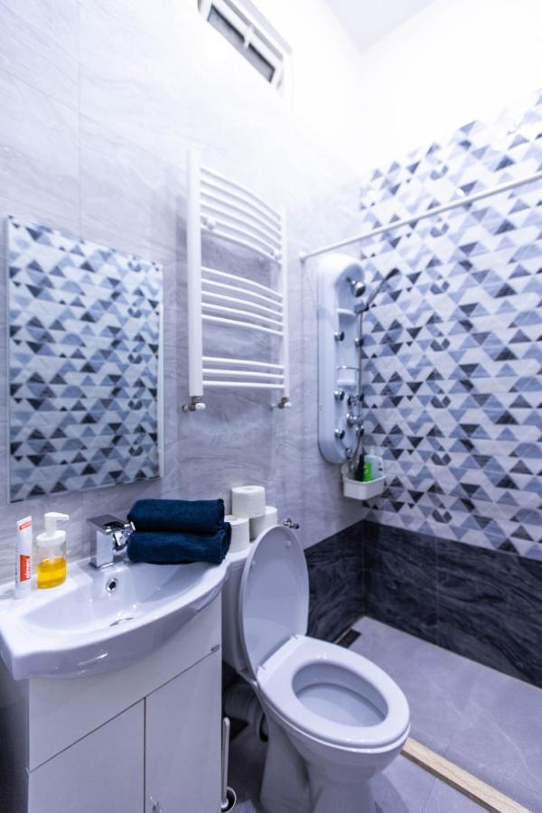 Harmony Residency - 4 Bedrooms Будапеща Екстериор снимка